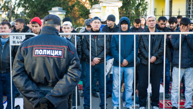 Подглядывание в окна. Подсмотренное видео в окна напротив