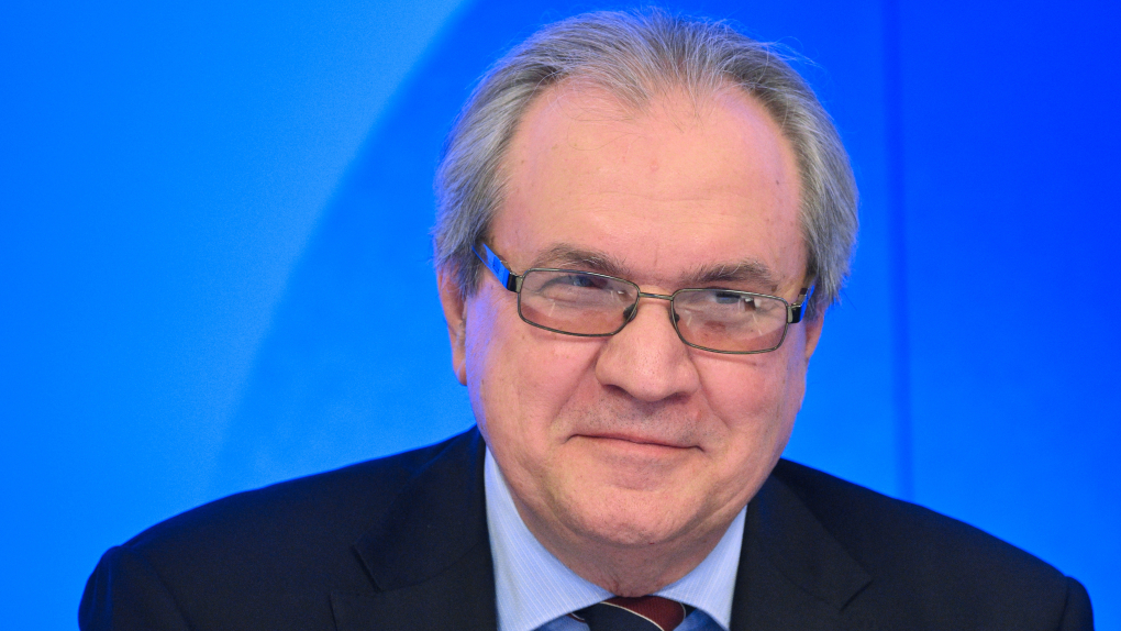 Глава СПЧ призвал избавить учителей от фотоотчетов